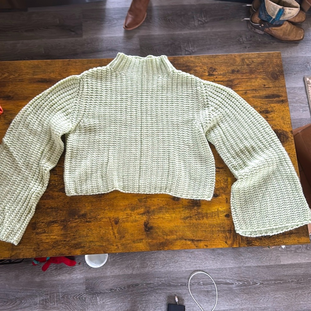 Light Green cropped sweater with flare sleeves